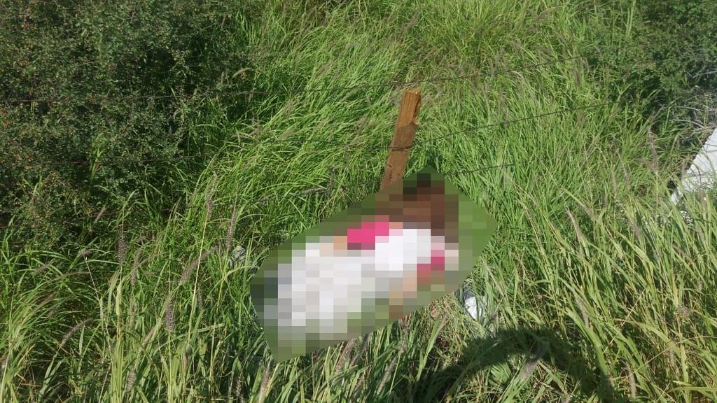 El cuerpo de la mujer fue abandonado en un paraje cerca de la carretera Yerbanís- Gómez Palacio. (EL SIGLO DE TORREÓN)
