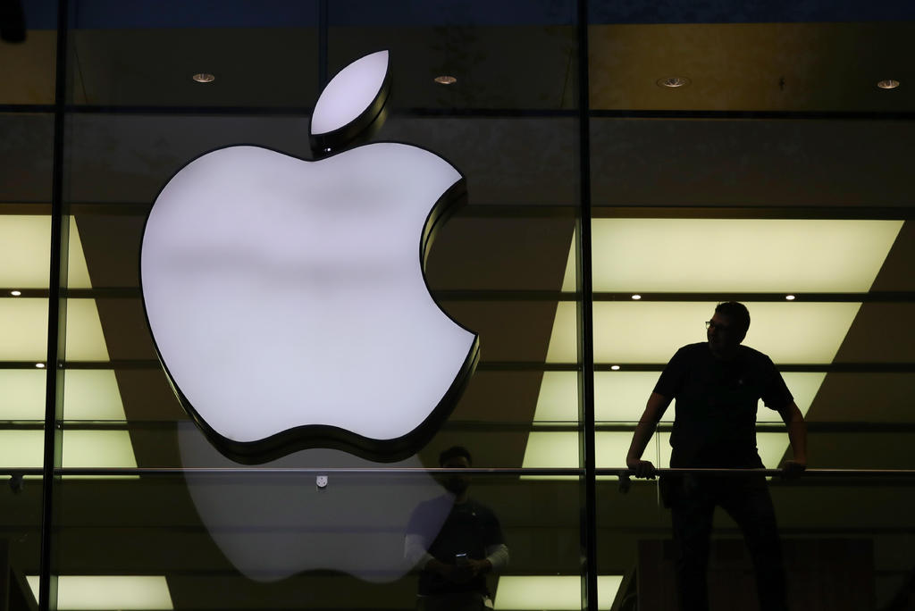 Apple ya es la primera empresa estadounidense en superar los 2 billones de dólares en valor de mercado. (Archivo) 
