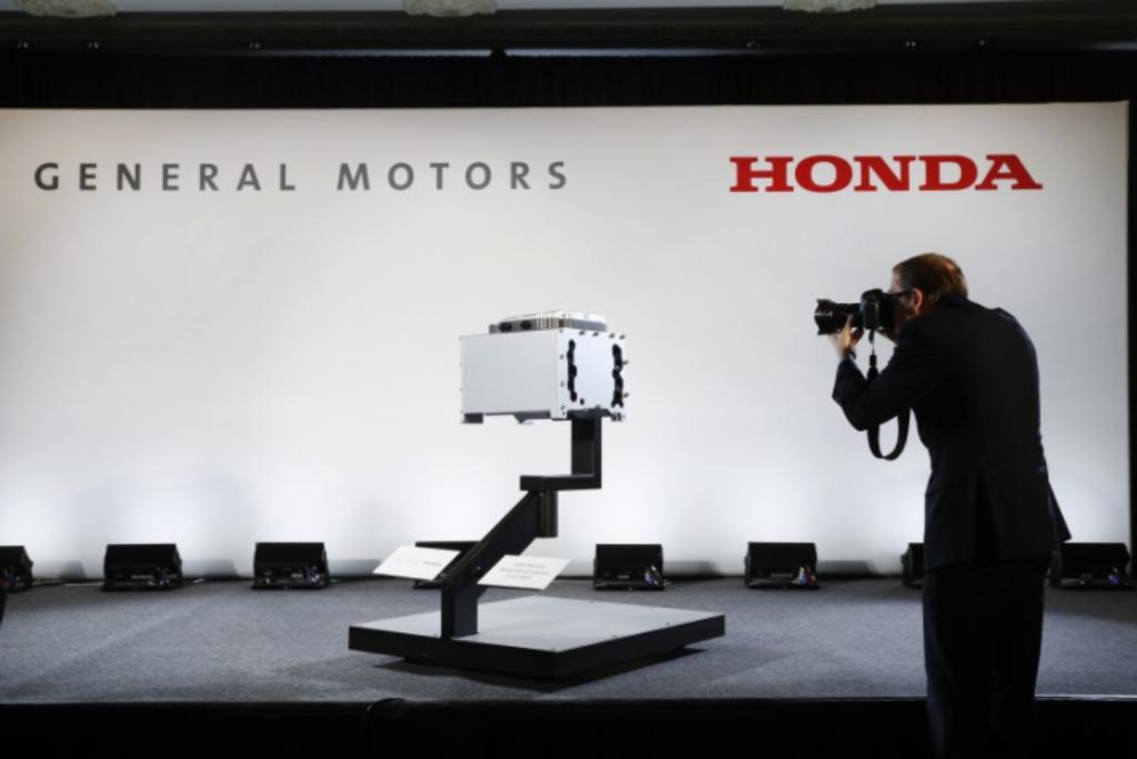 Bajo el acuerdo GM-Honda, las empresas dijeron que cooperarán “en una amplia gama de vehículos vendidos bajo la marca distintiva de cada compañía”.
(AP)