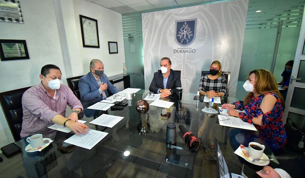 Los cambios y movimientos anunciados por el presidente municipal fueron turnados al Cabildo para su análisis y aprobación.