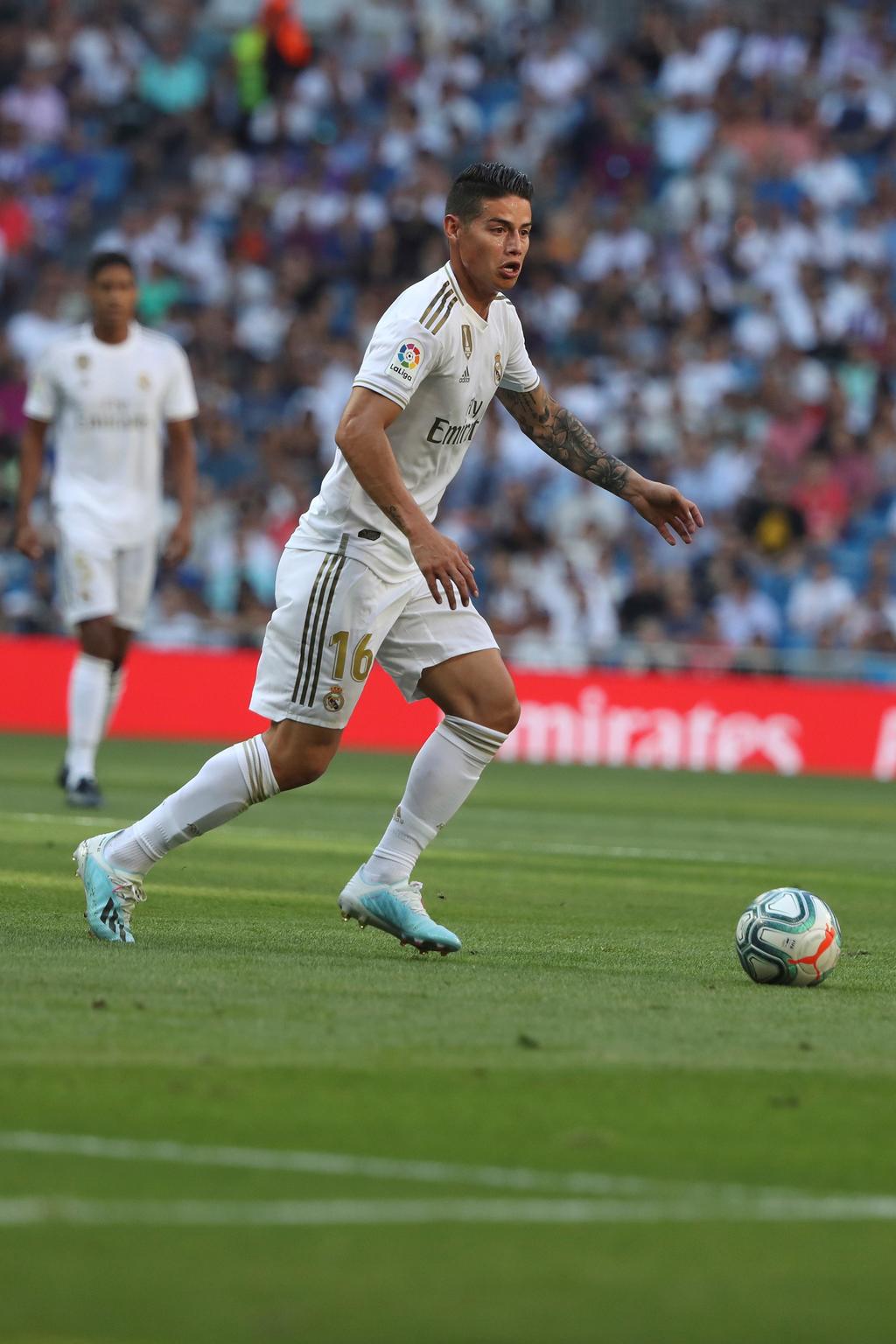Con la venta de James Rodríguez y otros jugadores, el Real Madrid ha ingresado cerca de 90 millones de euros. (ARCHIVO)