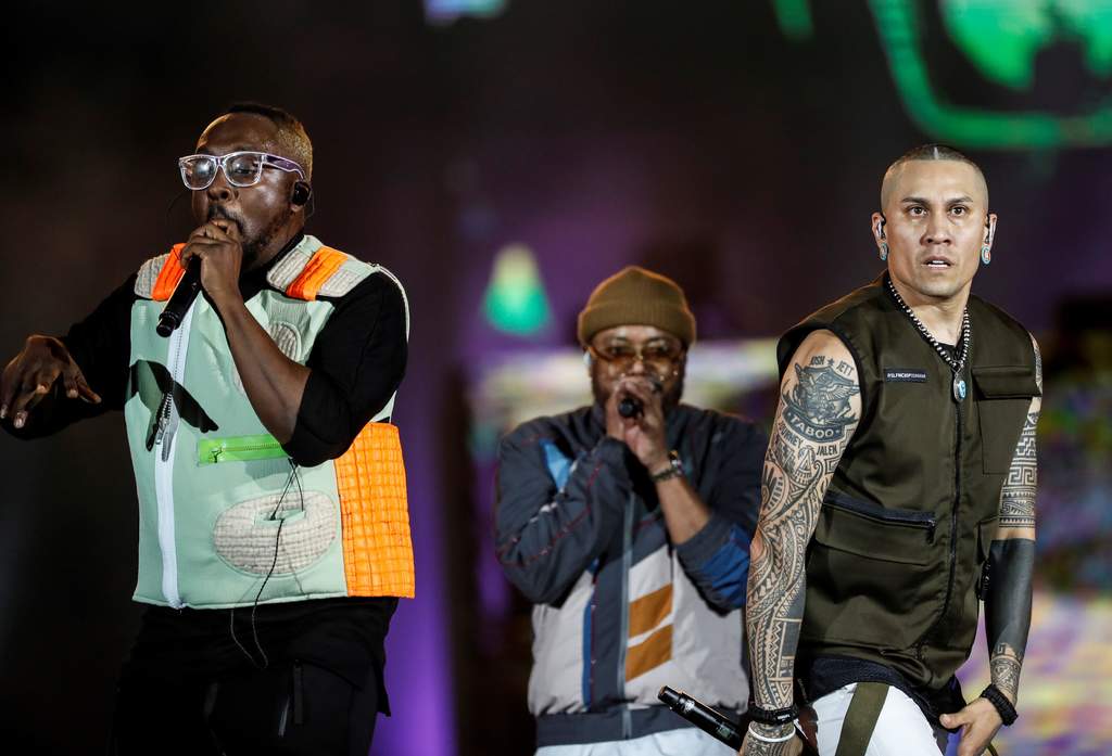 El artista urbano puertorriqueño Ozuna y la banda estadounidense Black Eyed Peas encabezan la lista de los novedosos números musicales, que se presentarán en el escenario de la edición 2020 de la ceremonia de entrega de los Latin Billboard. (ARCHIVO) 