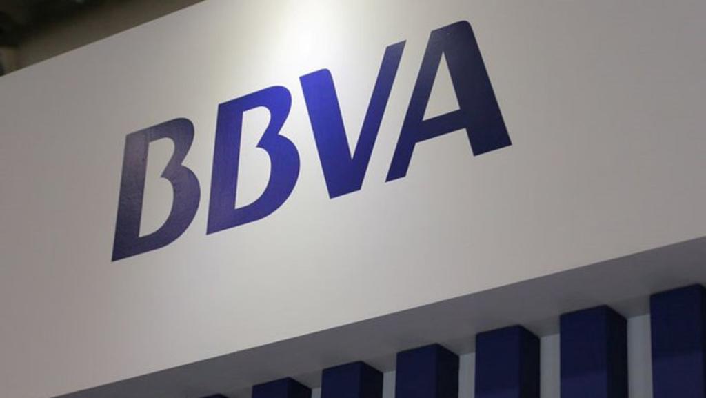 BBVA Bancomer llegó a un acuerdo con el Servicio de Administración Tributaria (SAT), por el cual pagará 3 mil 200 millones de pesos y a la vez decidió finalizar los procedimientos que había iniciado, relativos a diversos temas para el pago de impuesto sobre la renta. (ARCHIVO)