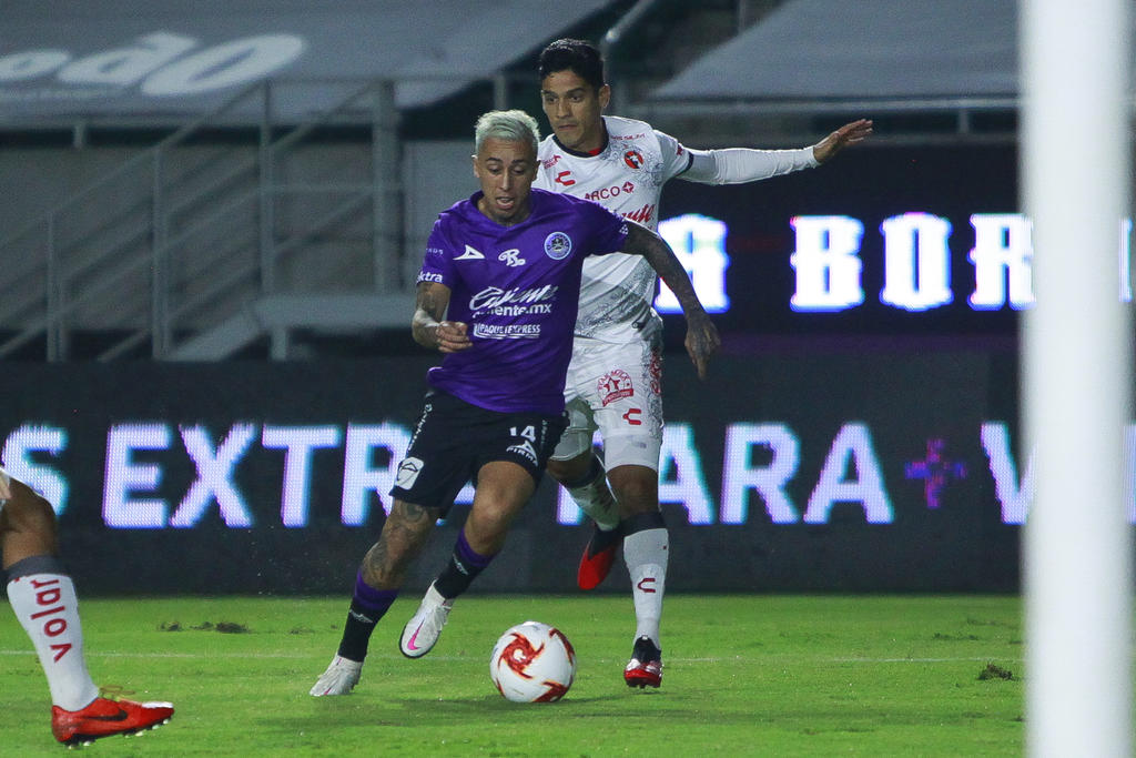 El Mazatlán FC del fútbol mexicano derrotó este miércoles por 1-0 a los Xolos de Tijuana en la novena jornada del Apertura 2020 para abandonar el final de la clasificación y ascender al decimosexto lugar. (ARCHIVO)