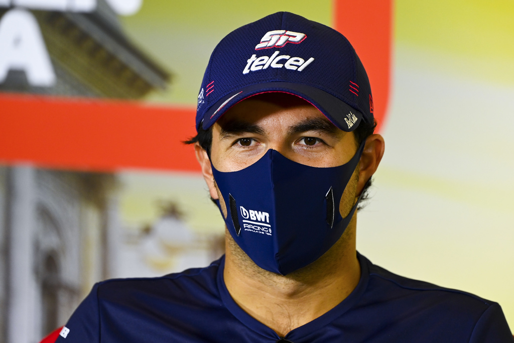 El piloto mexicano Sergio Pérez anunció que dejará Racing Point al final de la temporada, luego de siete años con la escudería. (AP)