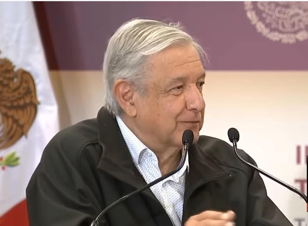 Ante el mandatario local, el presidente López Obrador dijo que cuando se gobierna tiene que ser así, atender a todos, no discriminar a nadie, sin importar las banderías partidistas.
(ESPECIAL)