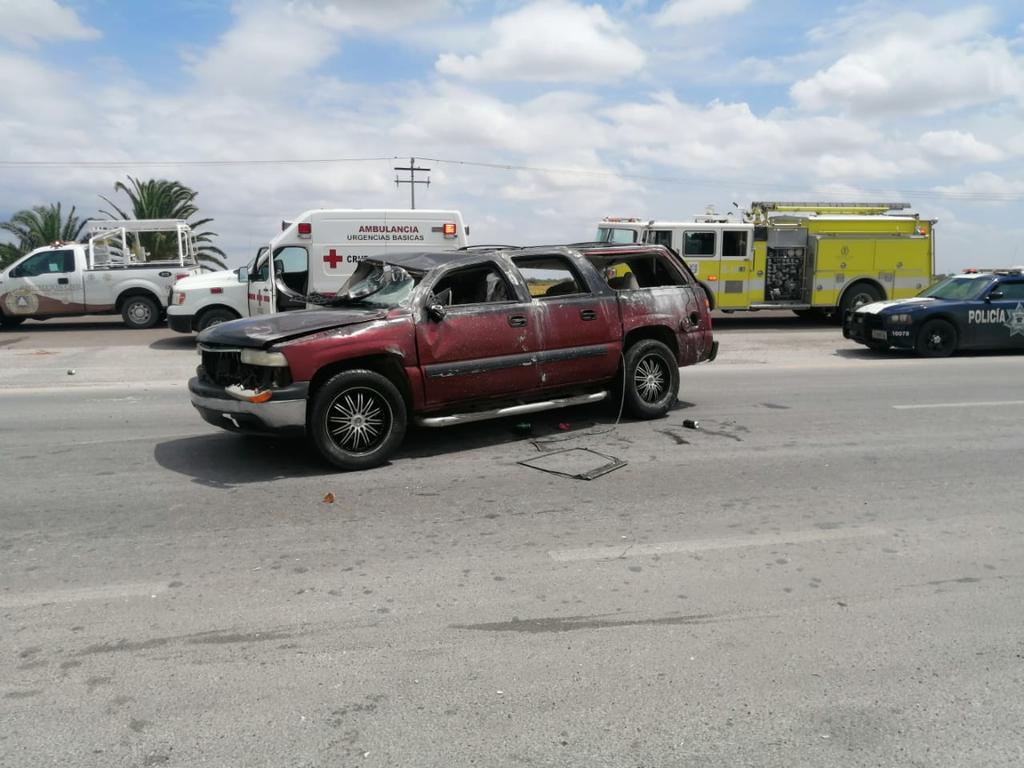 Un hombre perdió la vida luego de que el vehículo en el que viajaba sufrió una volcadura en ejido Brittingham de la ciudad de Gómez Palacio. (ARCHIVO)