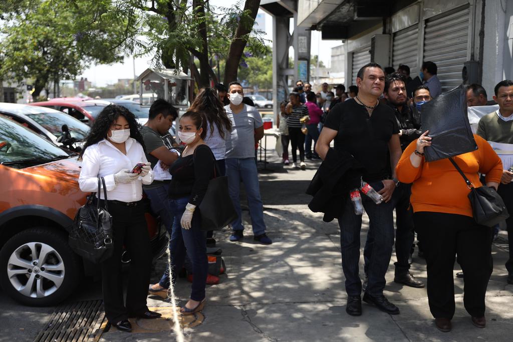 La economía mexicana recobró 92,390 empleos formales en agosto tras haber perdido más de 1.1 millón por la pandemia de COVID-19, informó este sábado el Instituto Mexicano del Seguro Social (IMSS). (ARCHIVO)