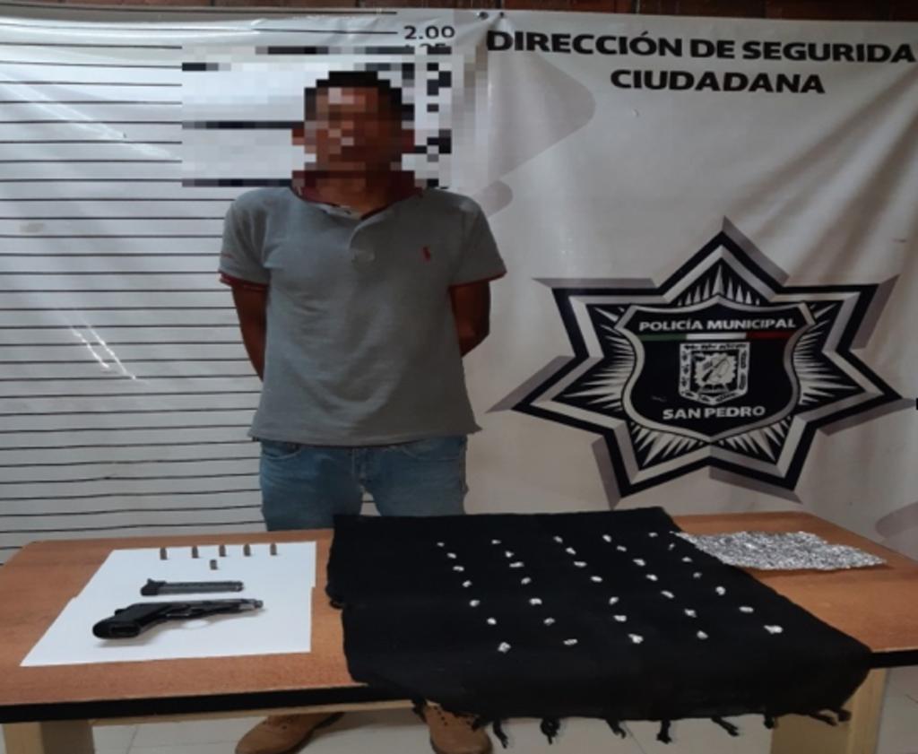 En el municipio de San Pedro, elementos de la Policía Municipal detuvieron a un sujeto por posesión de narcóticos y un arma de fuego. (ARCHIVO)