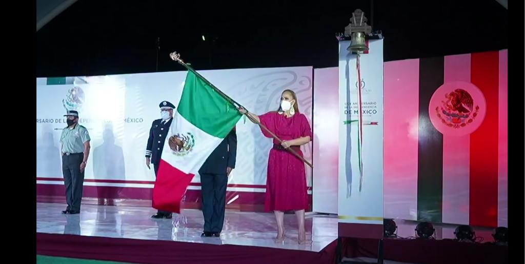 La alcaldesa, Marina Vitela Rodríguez, presidió este martes la ceremonia virtual conmemorativa al 210 Aniversario de la Independencia de México, misma que se transmitió en vivo a través de las redes sociales oficiales del Municipio. (EL SIGLO DE TORREÓN)