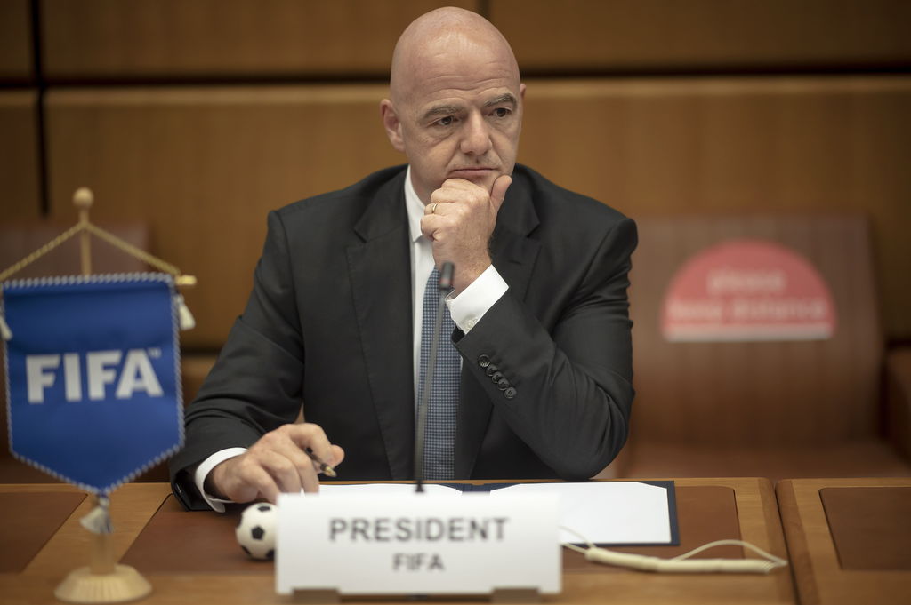 Gianni Infantino, presidente de la FIFA, sostuvo una reunión con los presidentes de las asociaciones de la Conmebol donde se ratificó la fecha.