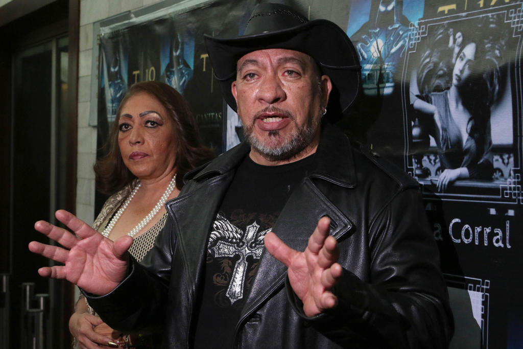 Después de la muerte del actor Xavier Ortiz la semana pasada, el cazafantasmas Carlos Trejo sentencia a las personas que se quieren 'levantar el cuello' diciendo que lo apoyaron cuando en 2011 sufrió un accidente. (ARCHIVO)