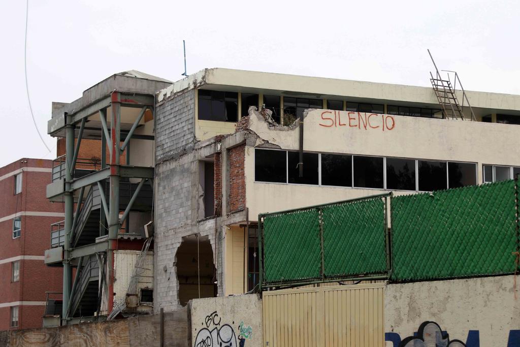 La directora del colegio Enrique Rébsamen, Mónica García Villegas, fue condenada por el delito de homicidio culposo de 26 personas a causa del sismo de septiembre de 2017. (ARCHIVO)