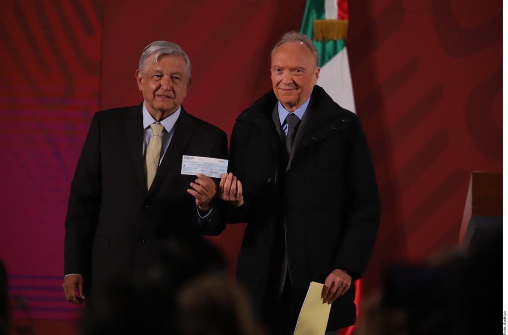El cheque que la FGR entregó al Gobierno y que pagaría los premios de la rifa del avión presidencial fue rechazado por el Indep.
(ARCHIVO)