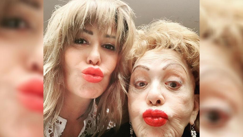 Alejandra Guzmán y Silvia Pinal volvieron a sorprender en Instagram con una  fotografía en la que aparecen sin maquillaje. (ESPECIAL) 