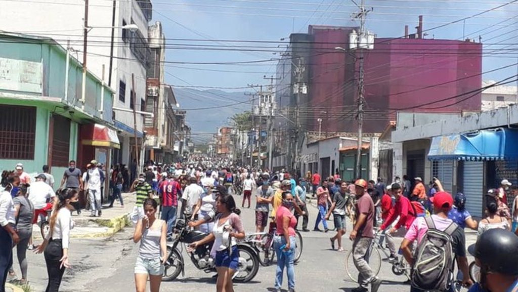 Medios han reseñado manifestaciones en los estados Falcón, Aragua, Anzoátegui, Lara y Sucre. (CORTESÍA) 