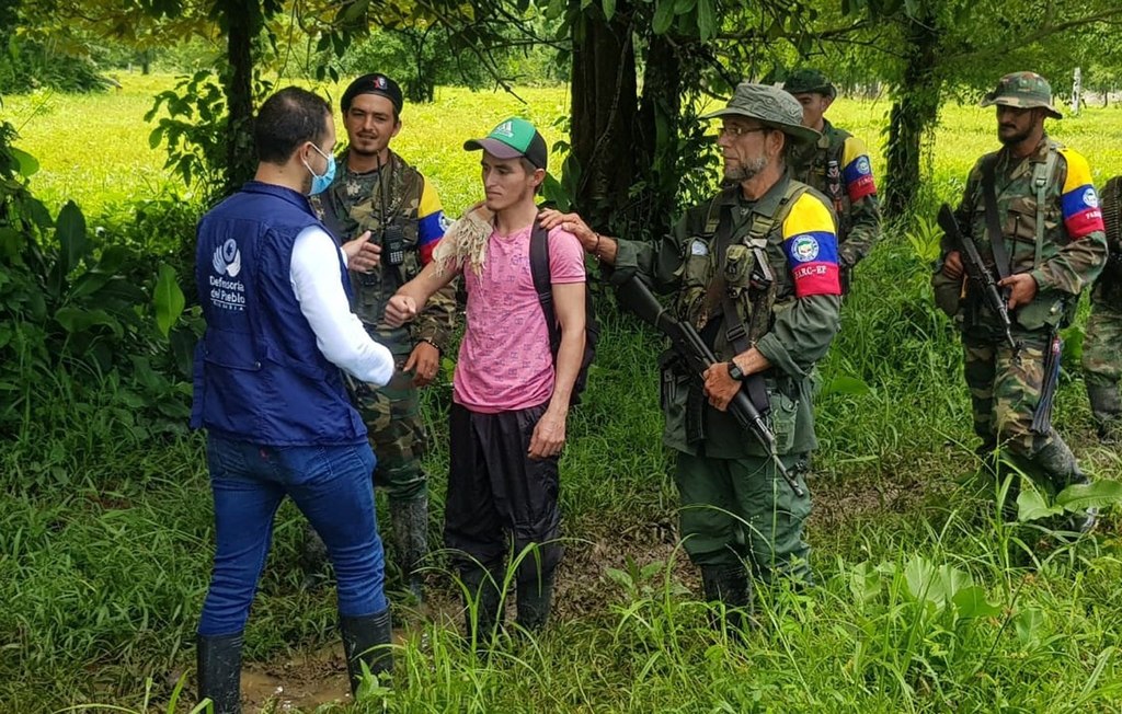 Exintegrantes de las FARC desatan una nueva controversia política. (EFE) 