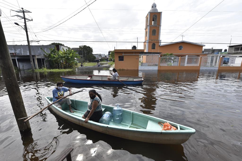 En el marco de la intensificación del huracán 'Delta' a categoría 4, usuarios de redes sociales, e incluso legisladores de oposición, se han pronunciado en defensa de este Fondo.
(EFE)