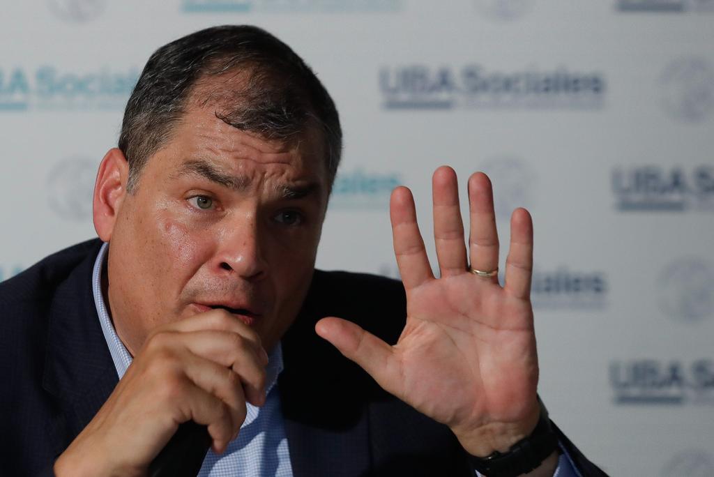 La Corte Nacional de Justicia de Ecuador solicitó a Interpol activar los procedimientos para ubicar y extraditar al expresidente Rafael Correa. (ARCHIVO) 