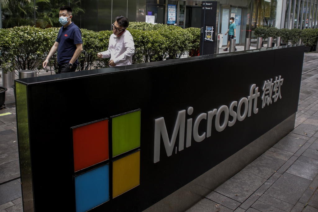 La multinacional estadounidense Microsoft seguirá permitiendo varias formas de trabajo remoto a sus empleados una vez reabra sus oficinas cuando la pandemia esté controlada, sumándose así a la tendencia que están marcando las empresas tecnológicas. (ARCHIVO) 