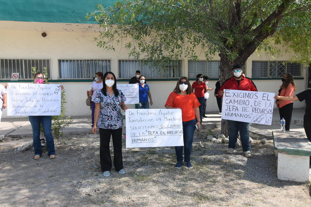  Trabajadores sindicalizados de la Jurisdicción Sanitaria 04 de demandan el cambio de la jefa de Recursos Humanos de la dependencia, por no respetar los derechos laborales de los trabajadores.