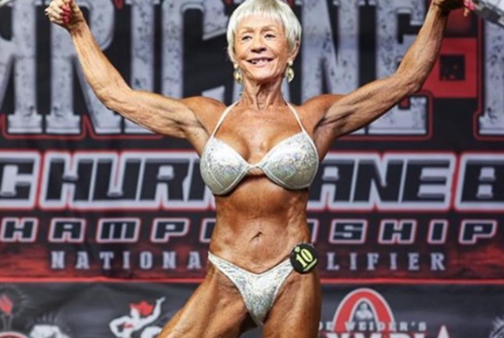 Conoce a Iris Davis, una mujer de 76 años de edad que ha motivado a miles de personas en redes sociales por su increíble físico. (Instagram) 