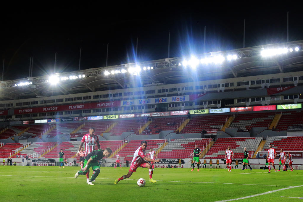 Necaxa es uno de los equipos que tendrá público en las tribunas del Estadio Victoria en la Jornada 14 del futbol mexicano. (JAM MEDIA)