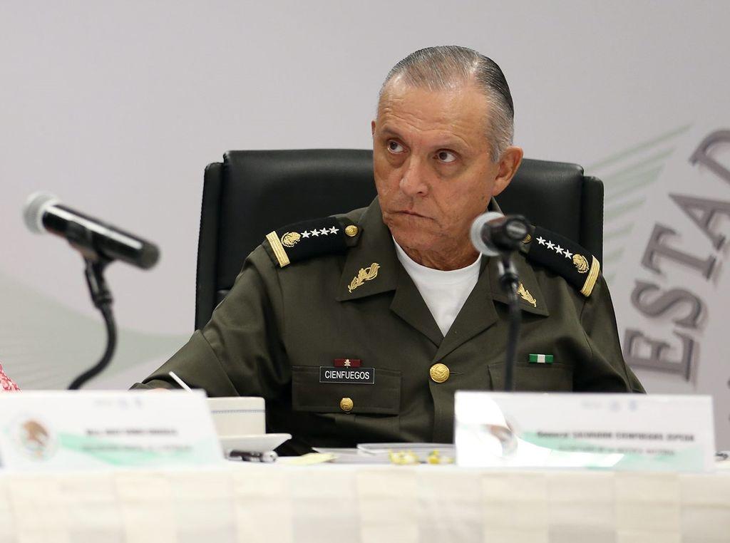 El exsecretario mexicano de Defensa Salvador Cienfuegos está acusado por fiscales federales estadounidenses de ayudar al llamado cártel H-2 a enviar drogas a Estados Unidos. (ARCHIVO)