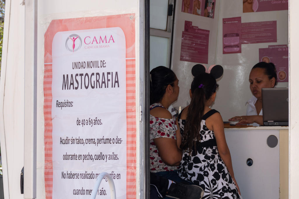 Coahuila tiene una tasa de mortalidad por cáncer de mama por encima del promedio nacional, que es de 17.19 defunciones por cada 100 mil mujeres de 20 años o más. (ARCHIVO)