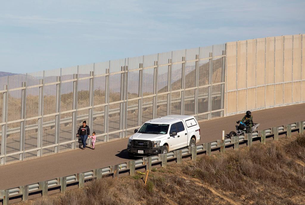 Escuchará la apelación del gobierno a una decisión de un tribunal inferior de que la administración desvió inadecuadamente fondos para construir el muro fronterizo. (ARCHIVO)