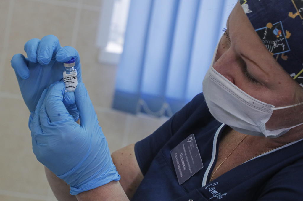Rusia tiene previsto comenzar a suministrar a América Latina en diciembre próximo la vacuna anticovid Sputnik V, desarrollada por el centro de investigaciones epidemiológicas y microbiología Gamaleya. (ARCHIVO) 