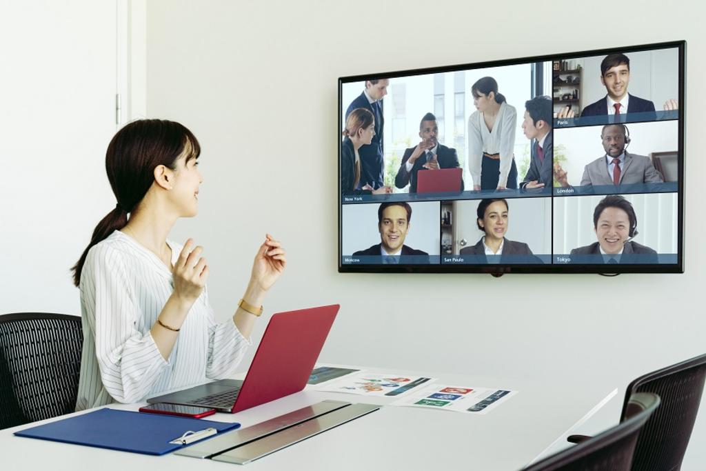 Si quieres una visión más amplia durante tus reuniones virtuales, aquí te explicamos cómo ver tus videollamadas en la pantalla de tu televisión. (ESPECIAL) 