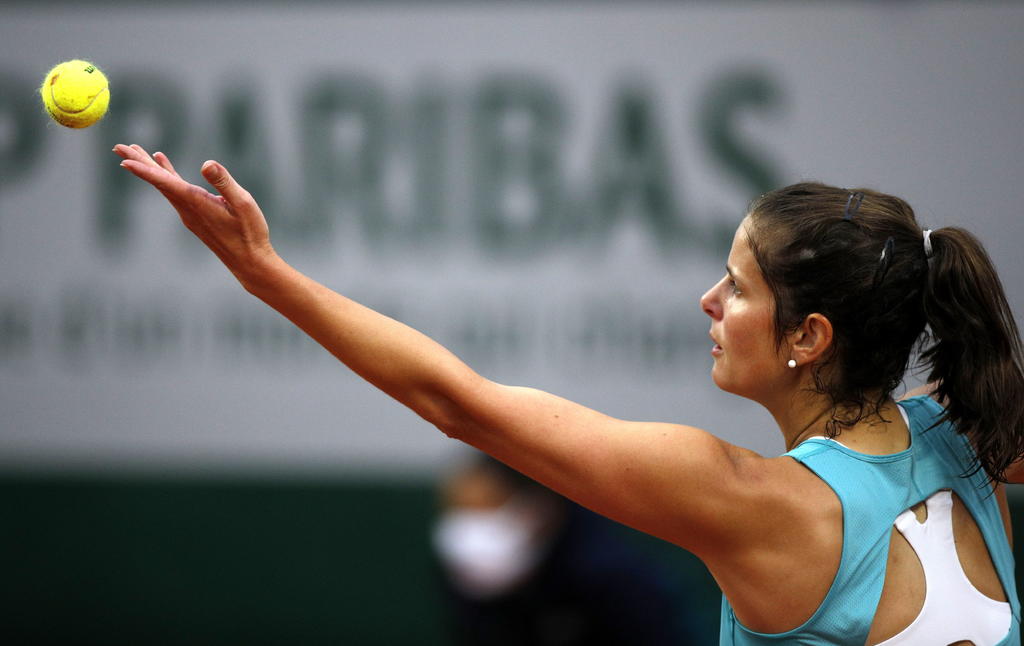  Julia Goerges, de 31 años y actualmente situada en el puesto 45 del ránking WTA, anunció su retirada del tenis profesional en una nota publicada en su página web. (ARCHIVO)