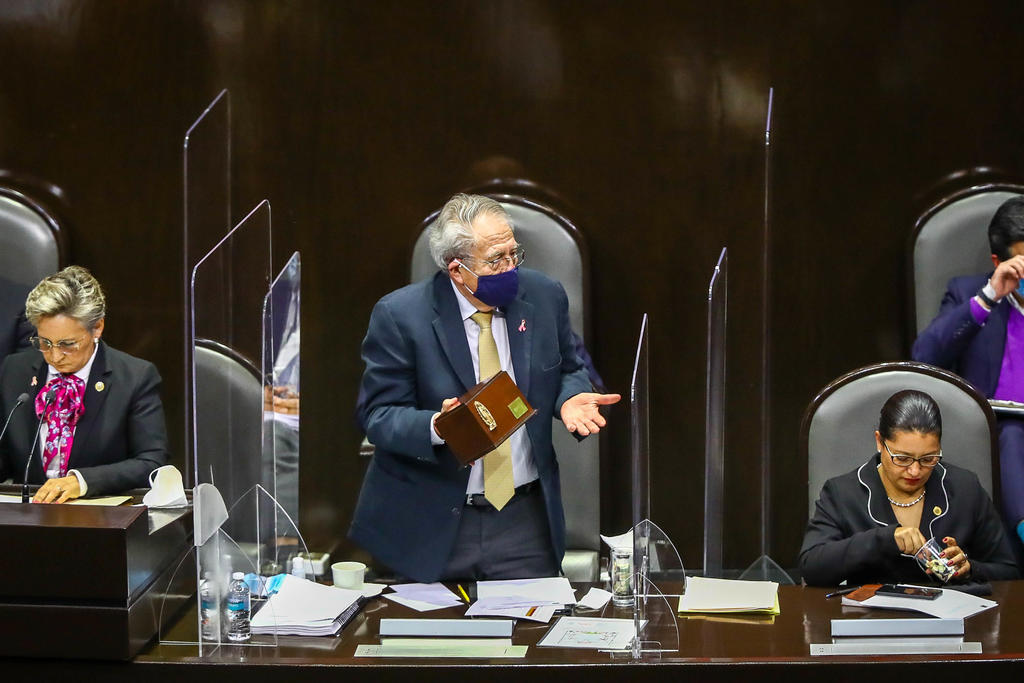 Jorge Alcocer Varela, dijo no sentirse agredido durante su comparecencia en la Cámara de Diputados. (EL UNIVERSAL)
