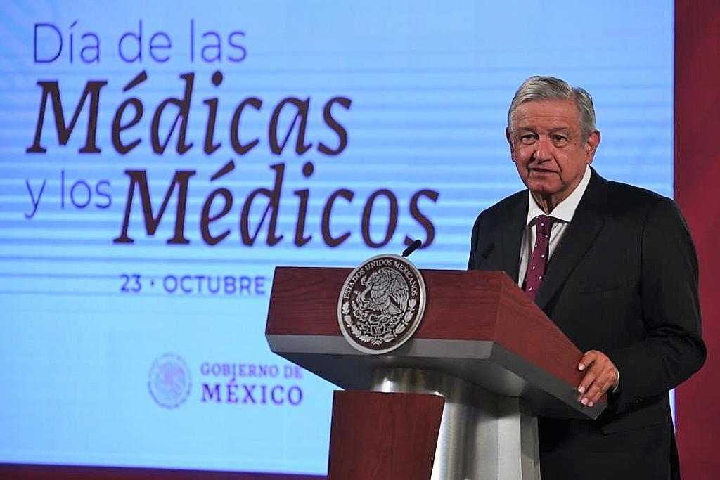 López Obrador manifestó que se debe avanzar en la democracia participativa. (EL UNIVERSAL)