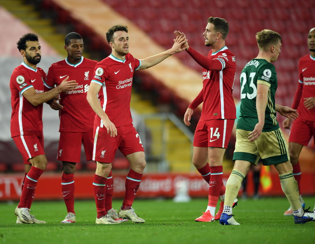 Sin la determinación ni la autoridad de antaño el Liverpool salió airoso de la visita a Anfield del Sheffield (2-1) gracias a una remontada propiciada por el brasileño Roberto Firmino y el portugués Diogo Jota. (ARCHIVO)
