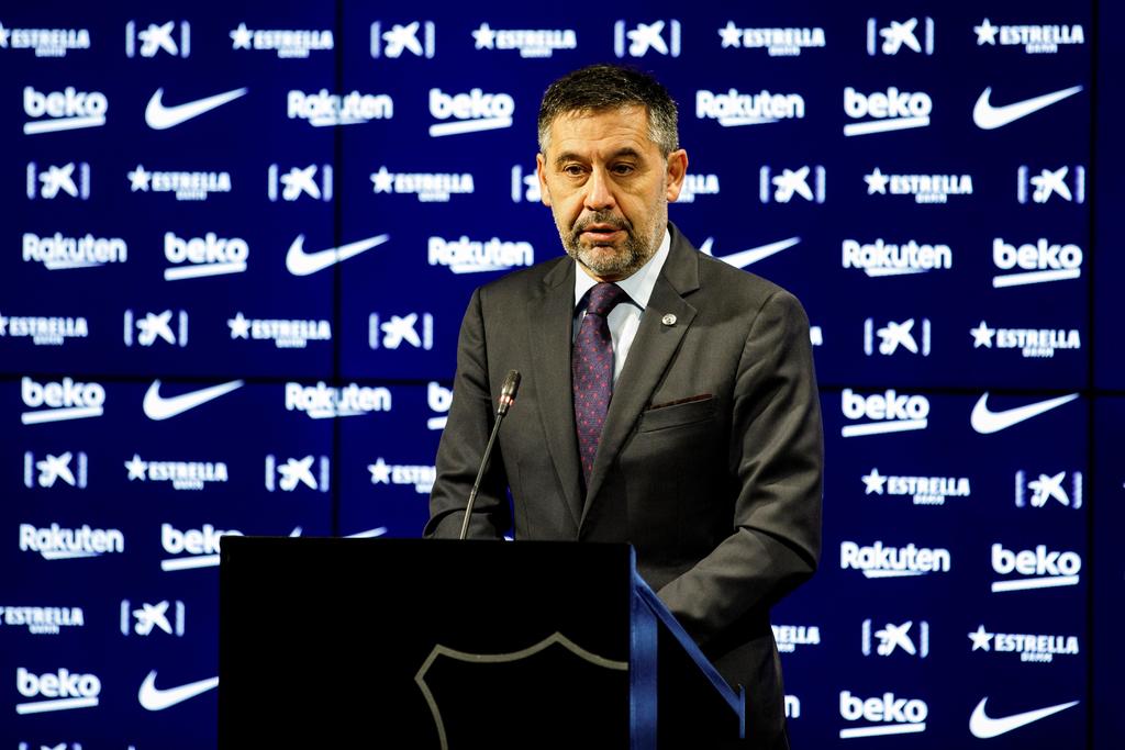 Tras haber convocado a una reunión de urgencia en la directiva del FC Barcelona, Josep María Bartomeu, habría presentado su dimisión, la cual será analizada en las próximas horas para saber si la hacen efectiva. (ARCHIVO)