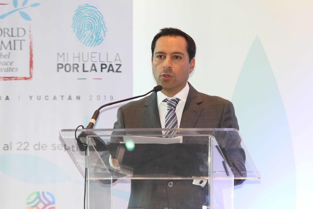 El gobernador panista de Yucatán, Mauricio Vila, informó que dio positivo en la prueba a COVID-19. (ARCHIVO)