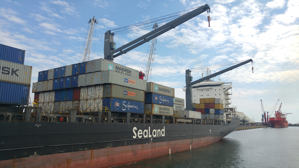 El comercio registró un crecimiento anual en septiembre con un crecimiento en las exportaciones. (EFE) 