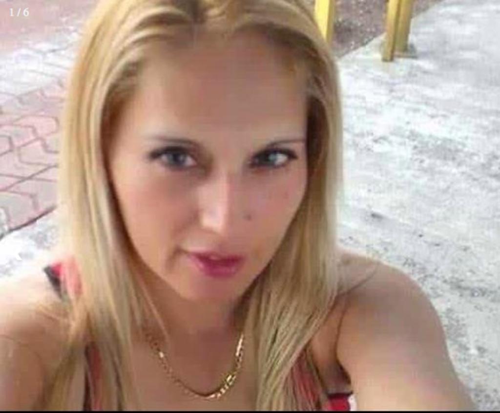 Los restos de la abogada veracruzana que fue linchada el lunes pasado junto a otra persona en Puebla llegaron a su lugar de origen, en la ciudad de Orizaba, donde son velados. (ESPECIAL)
