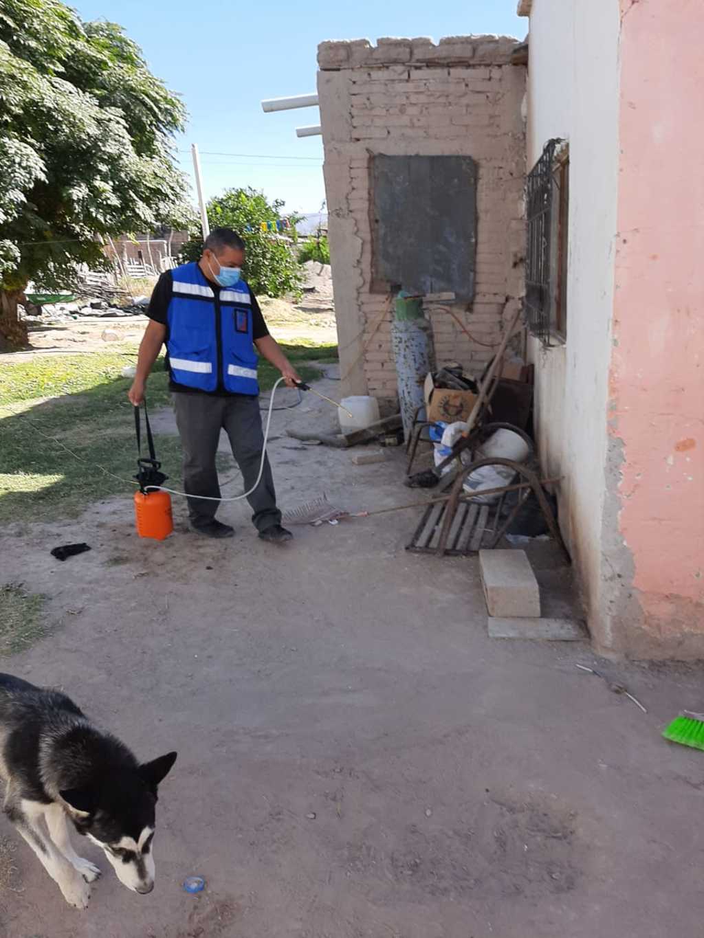 Extreman medidas contra el dengue en el ejido Granada del municipio de Matamoros tras reportarse 56 casos sospechosos. (EL SIGLO DE TORREÓN) 