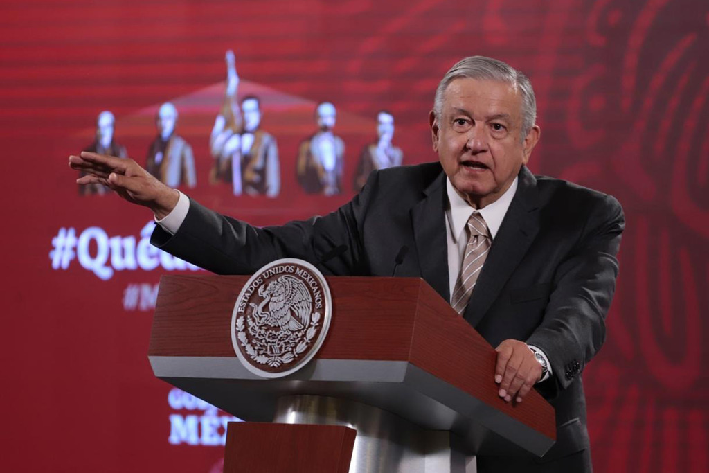 López Obrador reconoció a los empresarios que no realizan despidos masivos durante la pandemia.