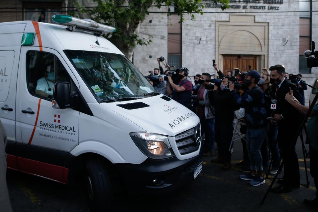 Diego Armando Maradona ha sido trasladado a la Clínica Olivos en Buenos Aires. (EFE)