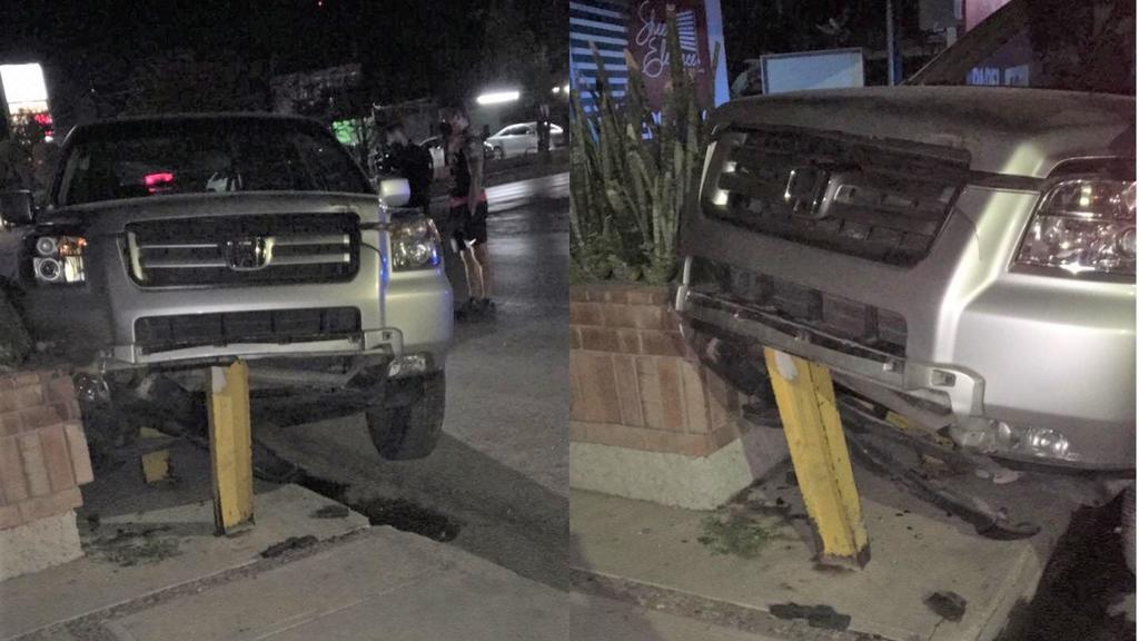 Conductor causa daños materiales de 50 mil pesos tras choque en Torreón