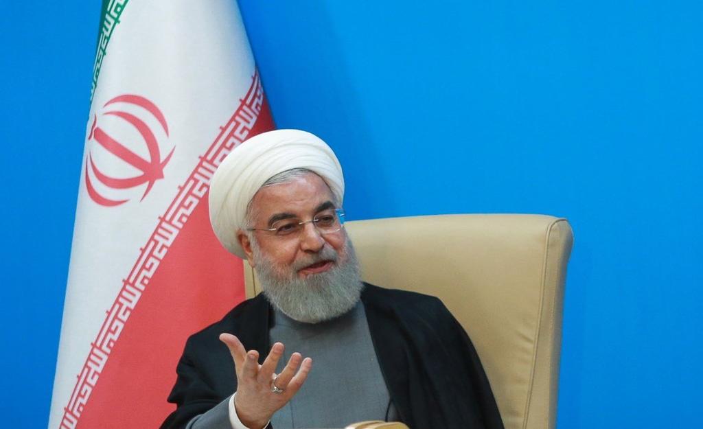 El presidente iraní, Hasan Rohaní, llamó este domingo al próximo Gobierno estadounidense de Joe Biden a 'compensar los errores' cometidos durante la Administración de Donald Trump, que impuso duras sanciones a Irán. (ARCHIVO) 
