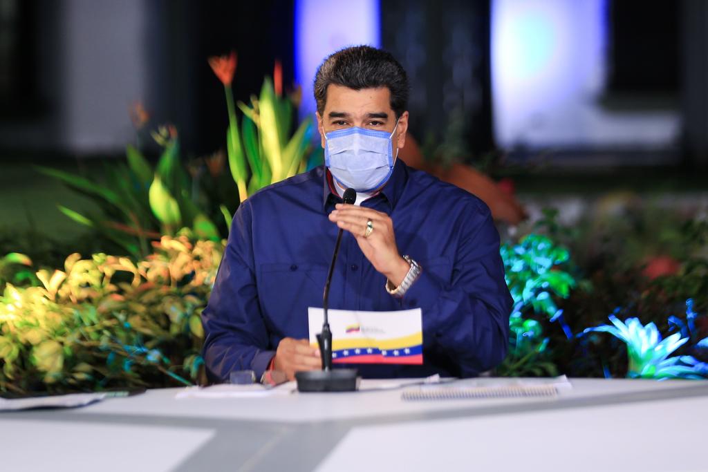 El mandatario venezolano, Nicolás Maduro, dijo este domingo que trabajará 'con paciencia' para establecer canales de diálogo 'decentes, sinceros (y) directos' con el presidente electo de Estados Unidos, el demócrata Joe Biden. (ARCHIVO)