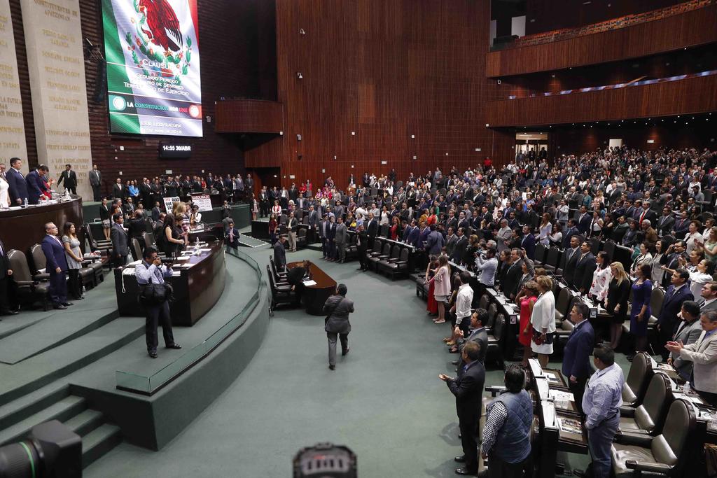 Para conseguir este presupuesto, los legisladores de la fracción de Morena avalaron la extinción de los fideicomisos.