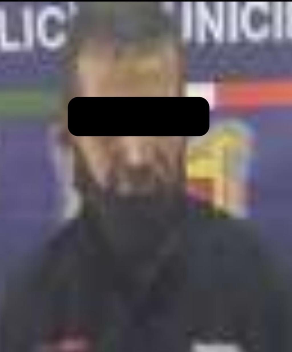 Un sujeto identificado como Jesús “N” de 54 años de edad, fue detenido en un centro comercial de la ciudad de Gómez Palacio, tras ser señalado por su presunta responsabilidad en el delito de robo.
