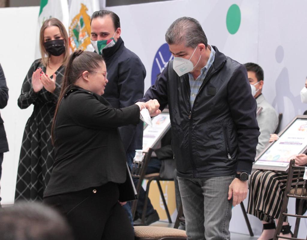 El gobernador de Coahuila llamó a los jóvenes a apoyar para vencer la pandemia contra el COVID-19.