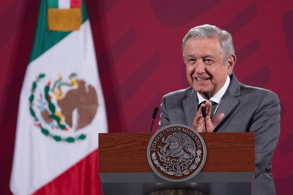 López Obrador acusó que los integrantes de FRENAAA tienen la costumbre de acaparar todo y aconsejó que cuando se está cerca de ellos, se debe de cuidar la cartera porque son 'muy ladrones'. (ARCHIVO)
